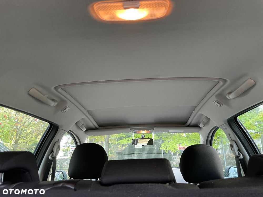 Peugeot 207 120 VTi Automatik Premium - 25