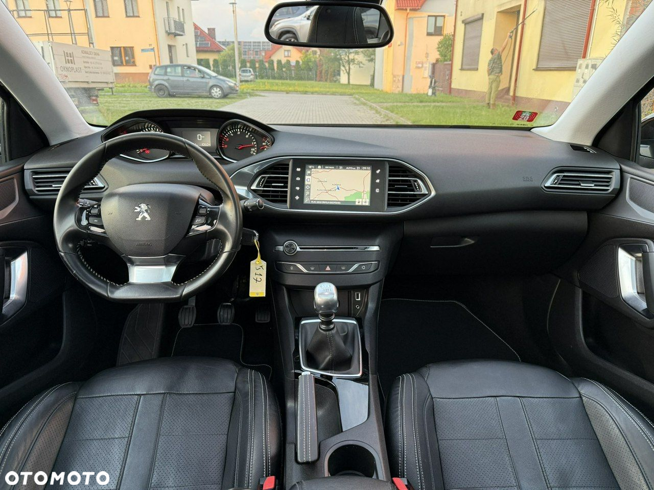 Peugeot 308 1.6 BlueHDi Allure S&S - 16