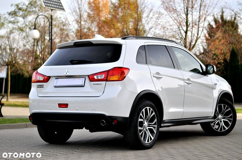 Mitsubishi ASX - 5