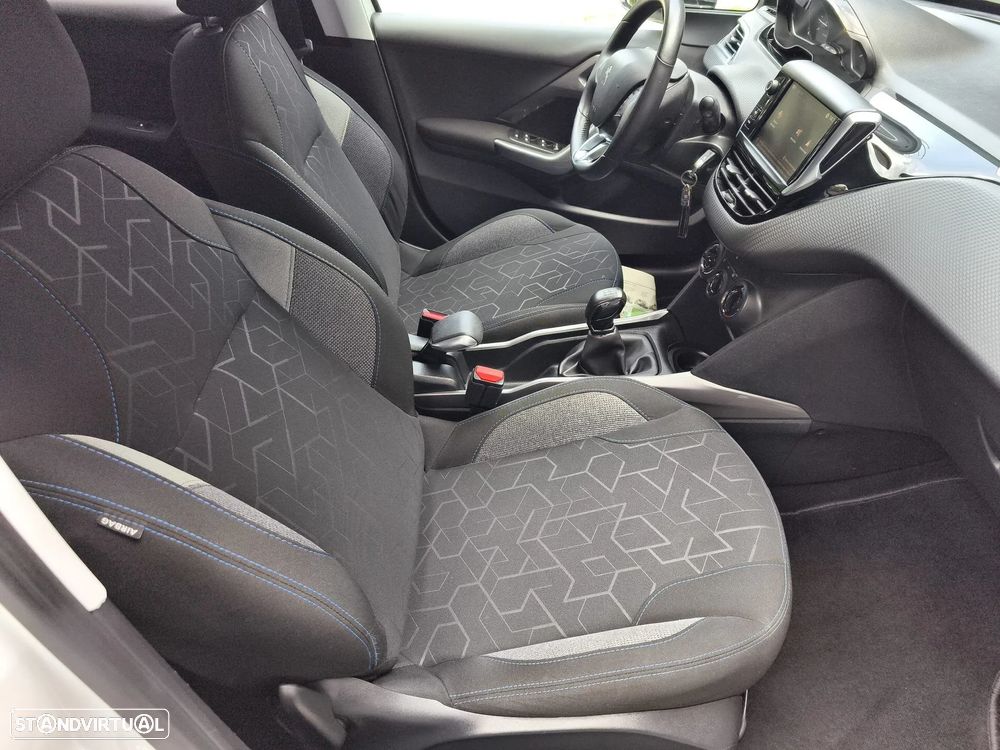 Peugeot 2008 1.2 PureTech Style - 17