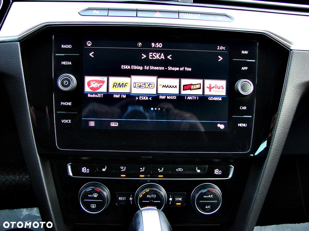 Volkswagen Passat Variant 2.0 TDI SCR DSG (BlueM Tech) Highline - 28