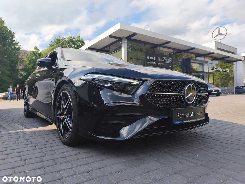 Mercedes-Benz Klasa A 200 AMG Line 7G-DCT - 4