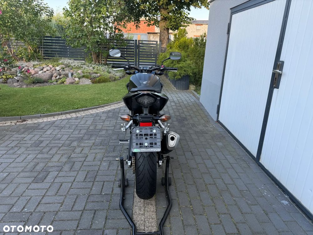 Honda CB - 9