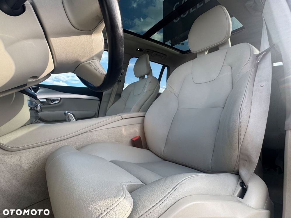 Volvo XC 90 - 15