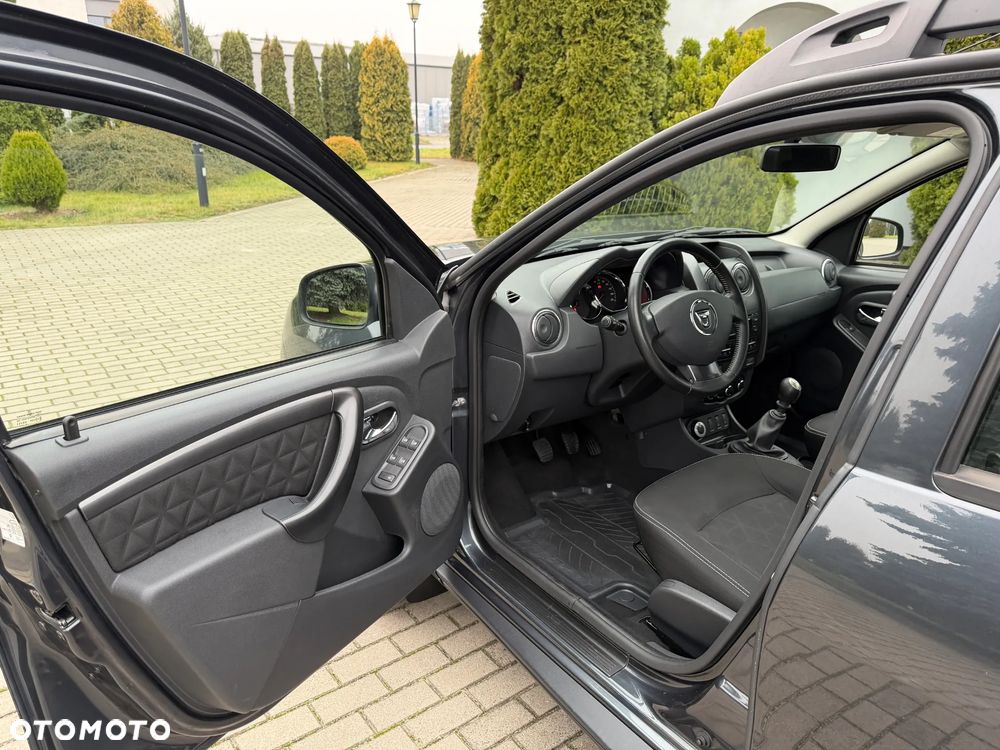 Dacia Duster 1.6 Laureate 4x4 - 18