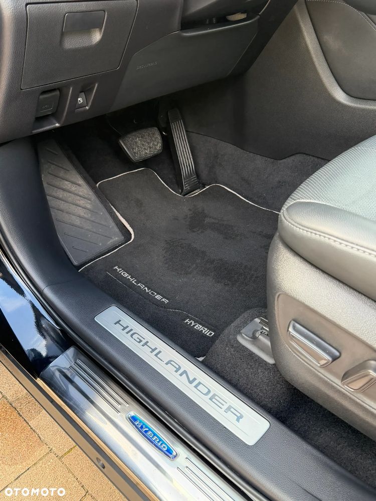 Toyota Highlander 2.5 Hybrid Executive - 13