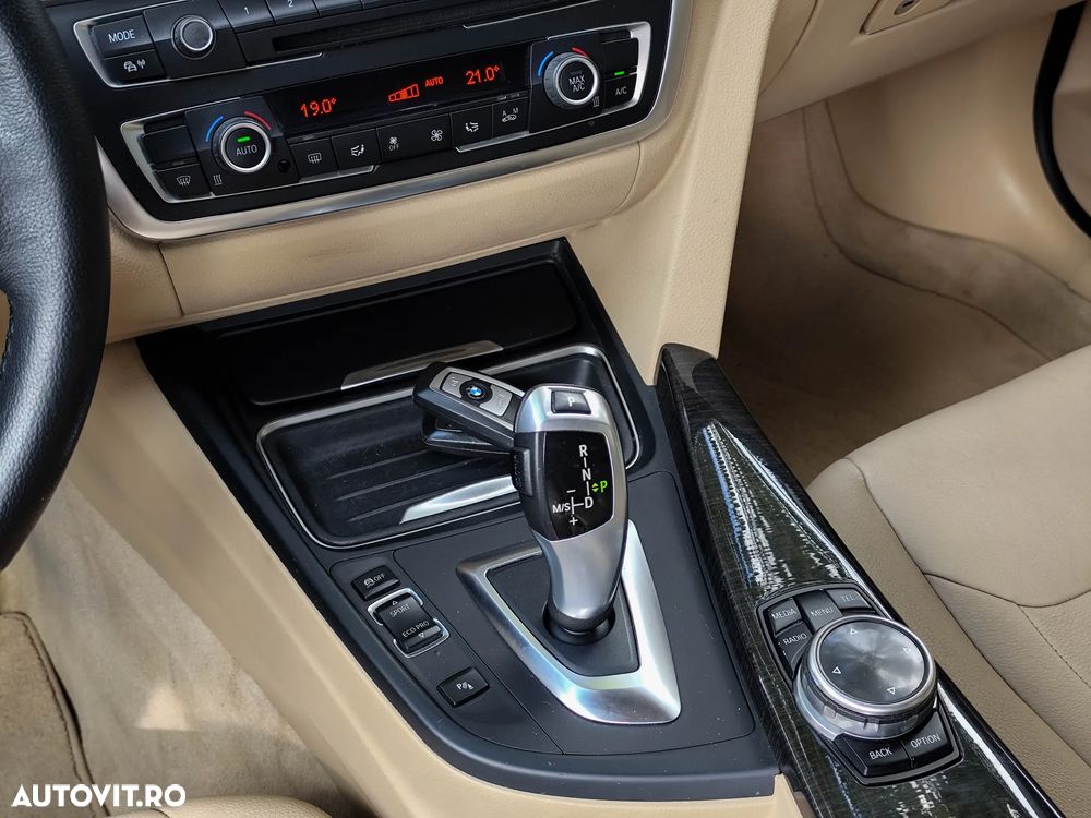 BMW Seria 3 320d xDrive Sport-Aut. Luxury Line - 39