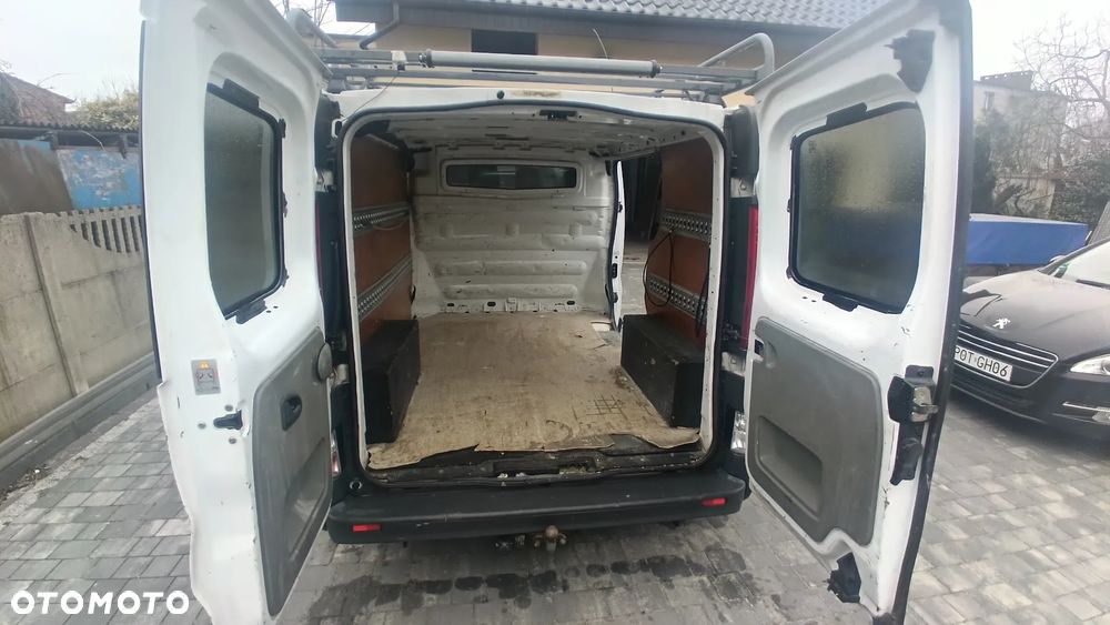 Nissan Primastar dCi115 L1H1 Avantour - 24