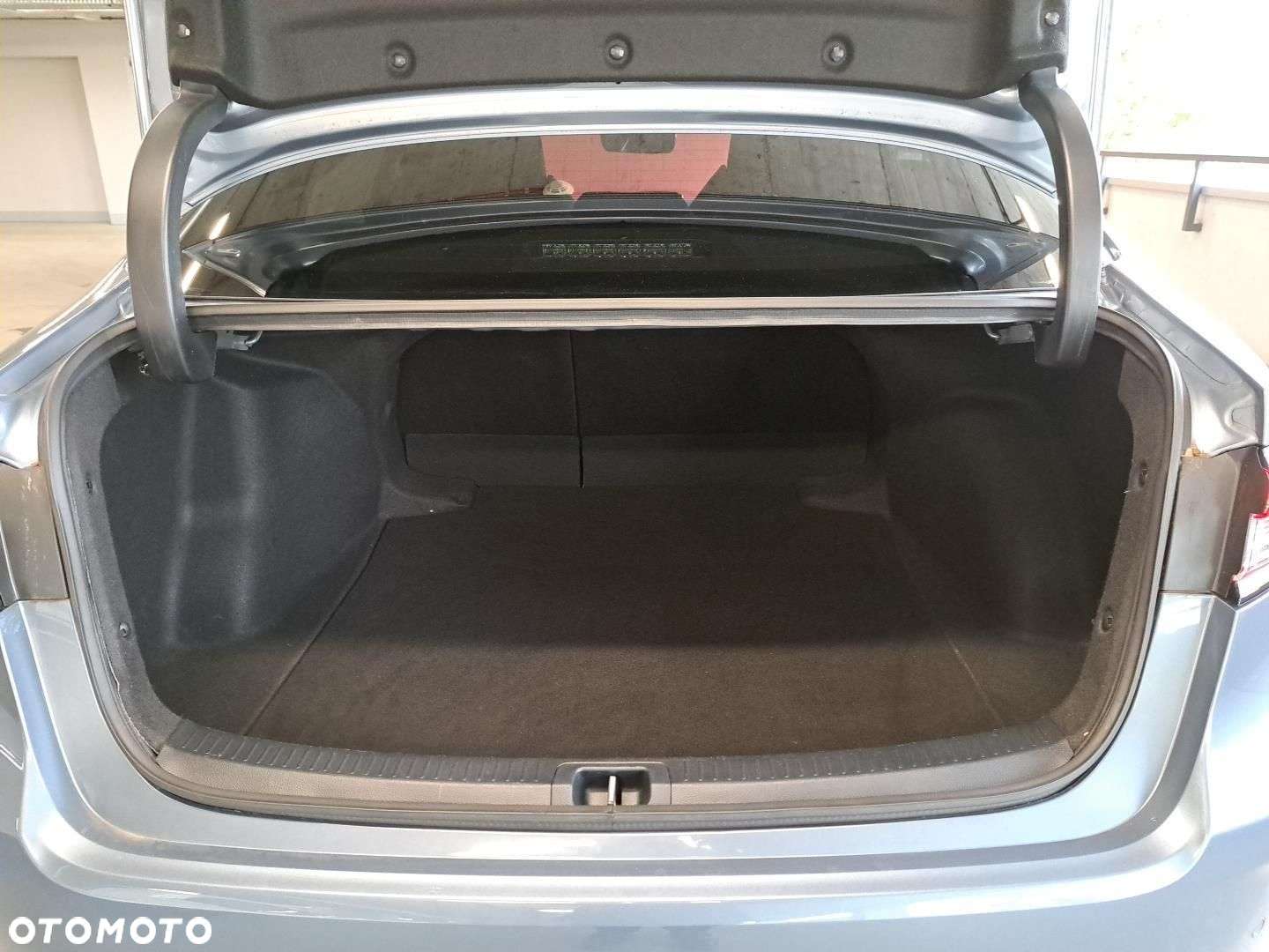 Toyota Corolla - 11