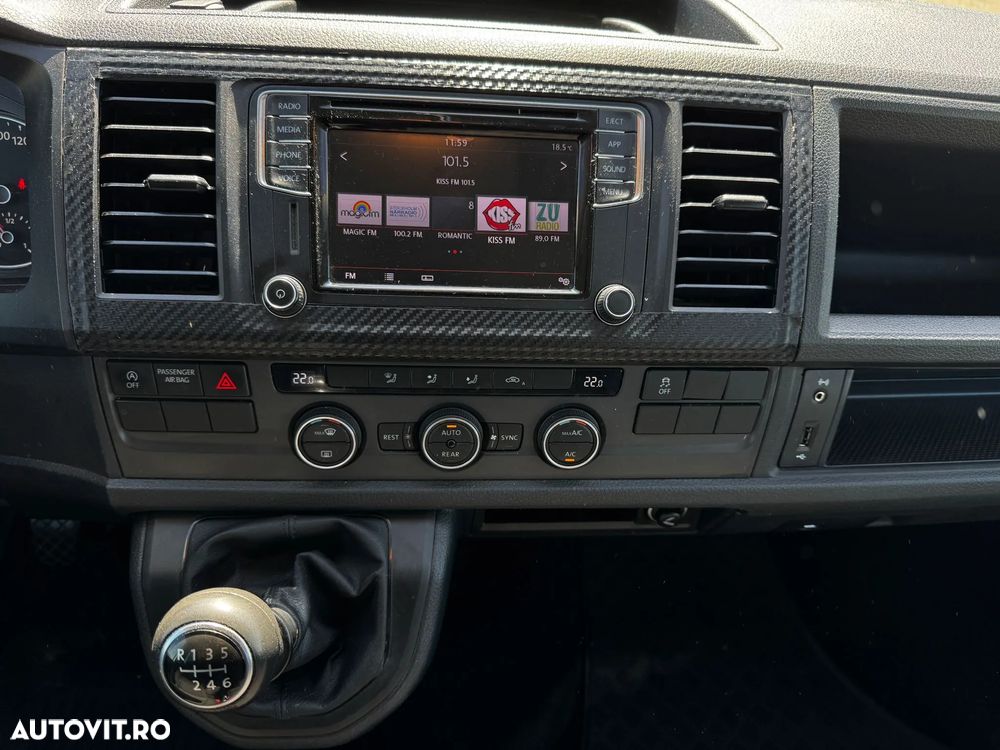 Volkswagen Caravelle T6 2.0 TDI KR Comfortline - 12