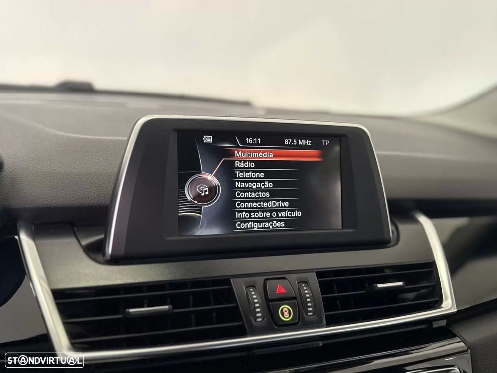 BMW 216 Gran Tourer d Line Sport - 30