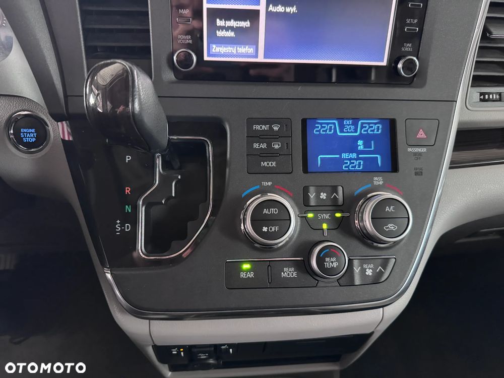 Toyota Sienna 3.5 V6 - 13