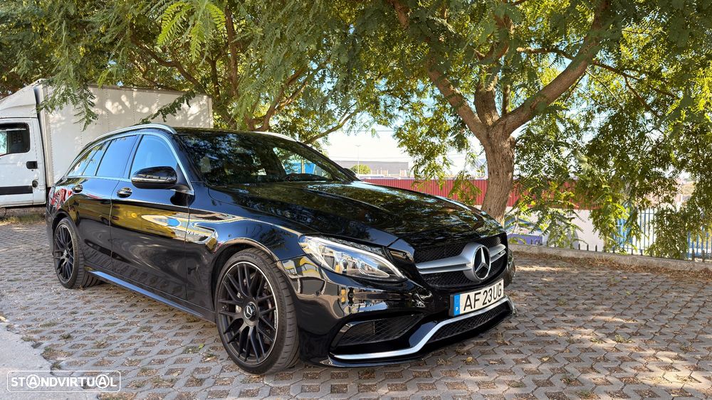 Mercedes-Benz C 63 AMG - 6