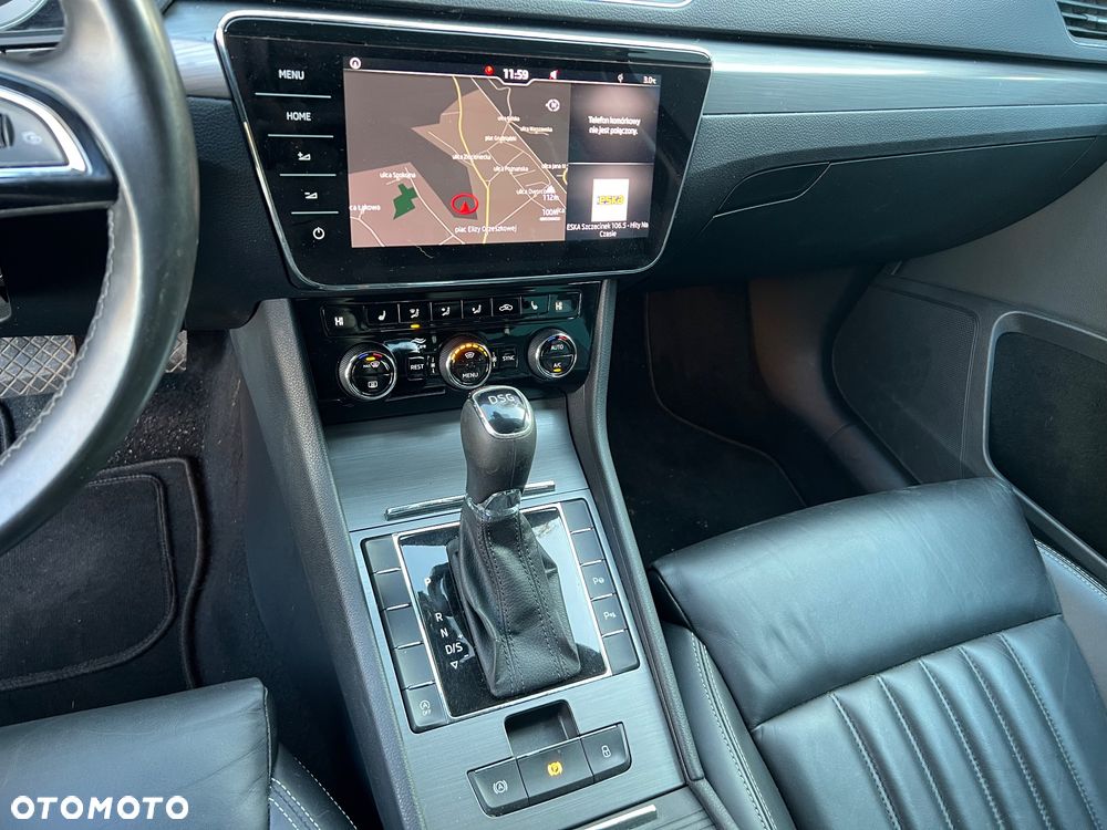 Skoda Superb 1.6 TDI DSG Ambition - 17