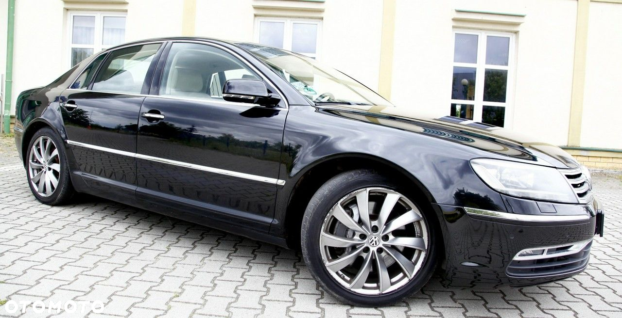 Volkswagen Phaeton - 35