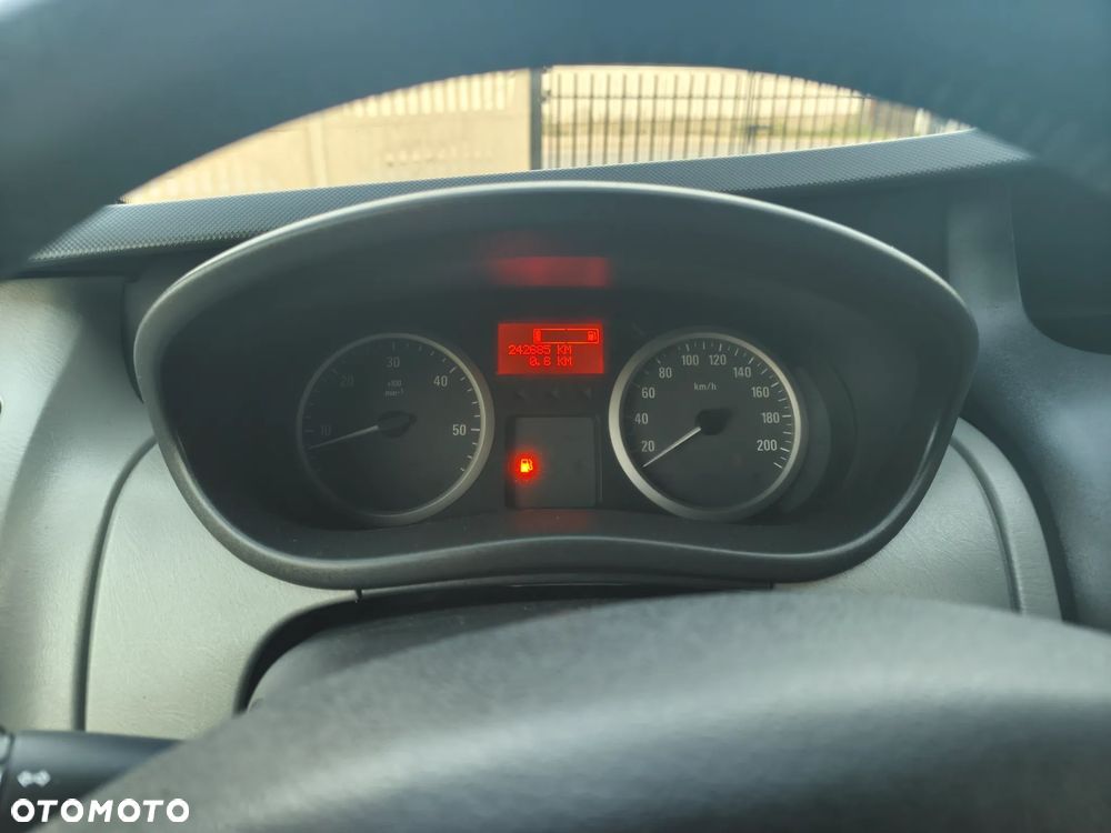 Opel VIVARO - 34