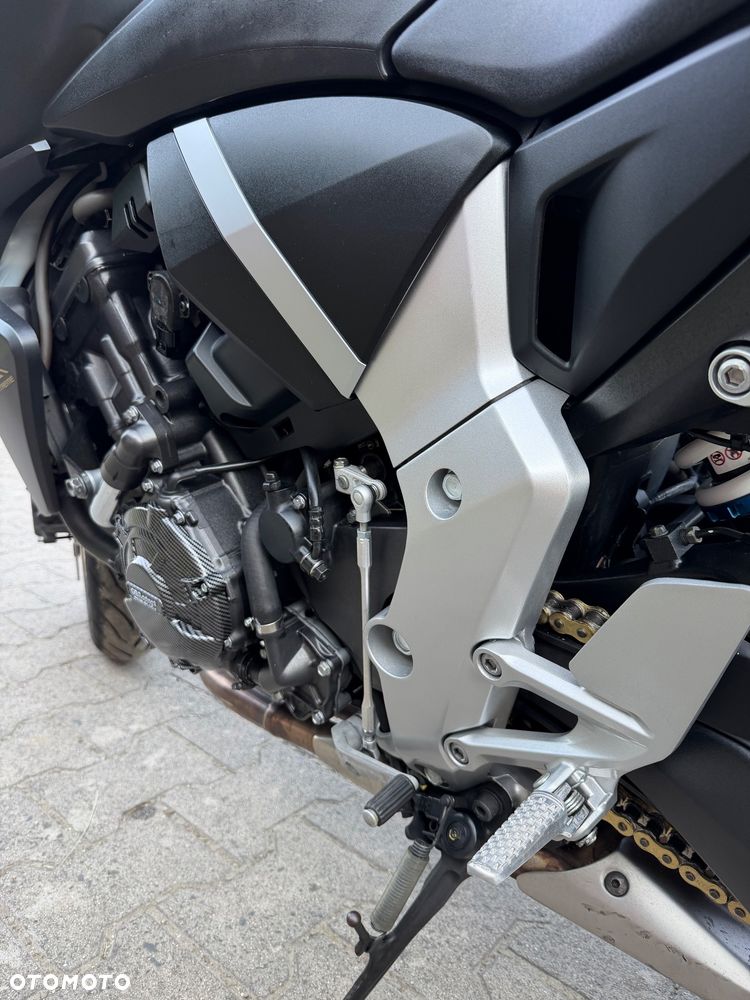 Honda CB - 16