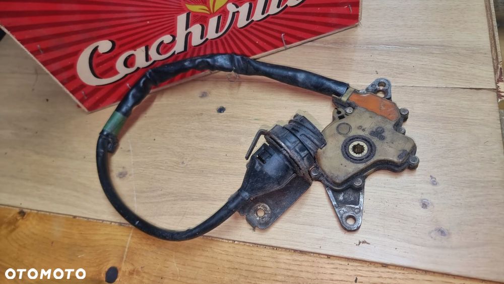 BMW E31 E32 E38 POZYCJONER SKRZYNI BIEGÓW 05012088628 - 1