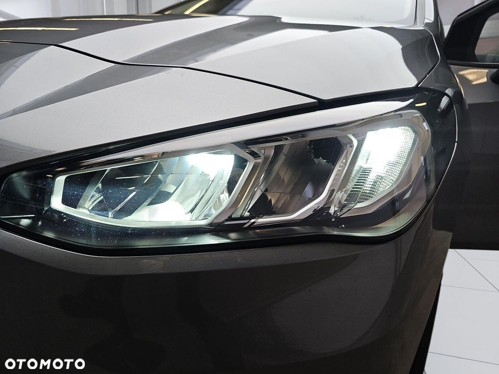 BMW Seria 2 218i - 30