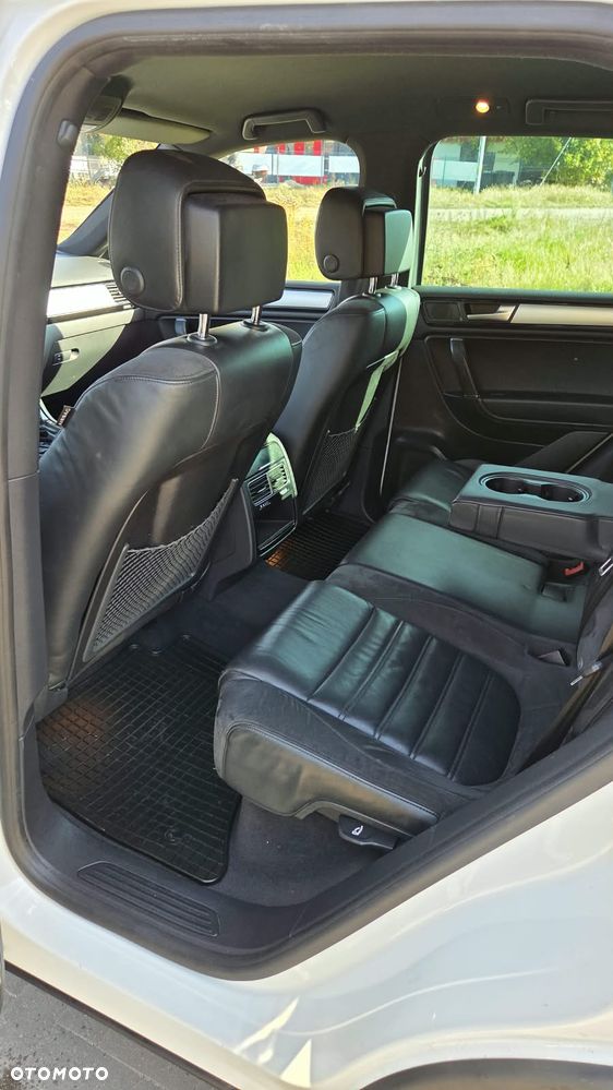 Volkswagen Touareg - 12