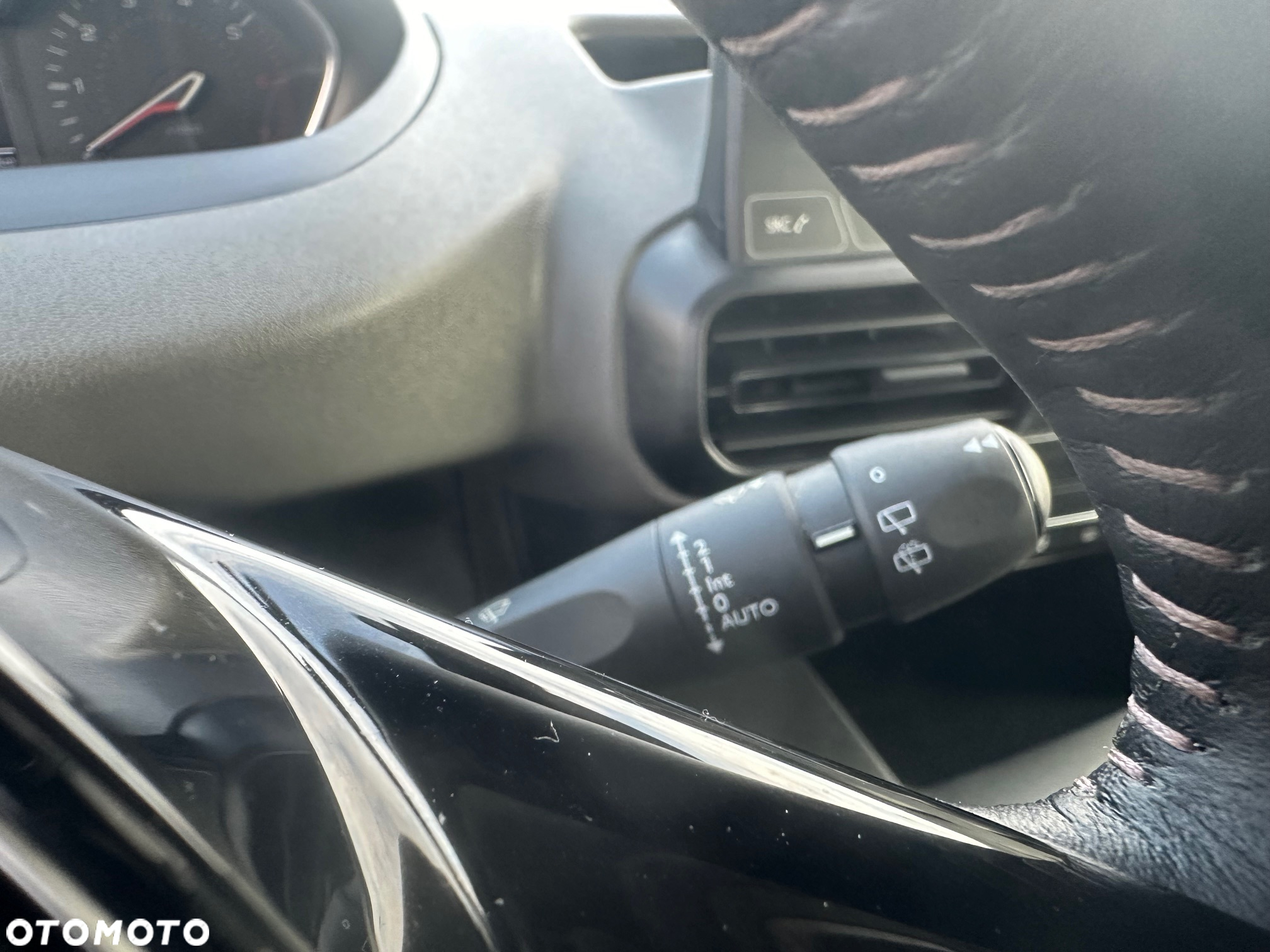 Peugeot Rifter 1.2 PureTech Active Pack S&S - 17