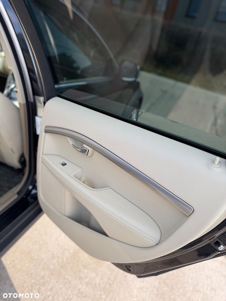 Volvo XC 70 D4 AWD Momentum - 16