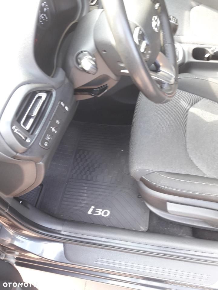 Hyundai i30 1.0 T-GDI Smart - 9