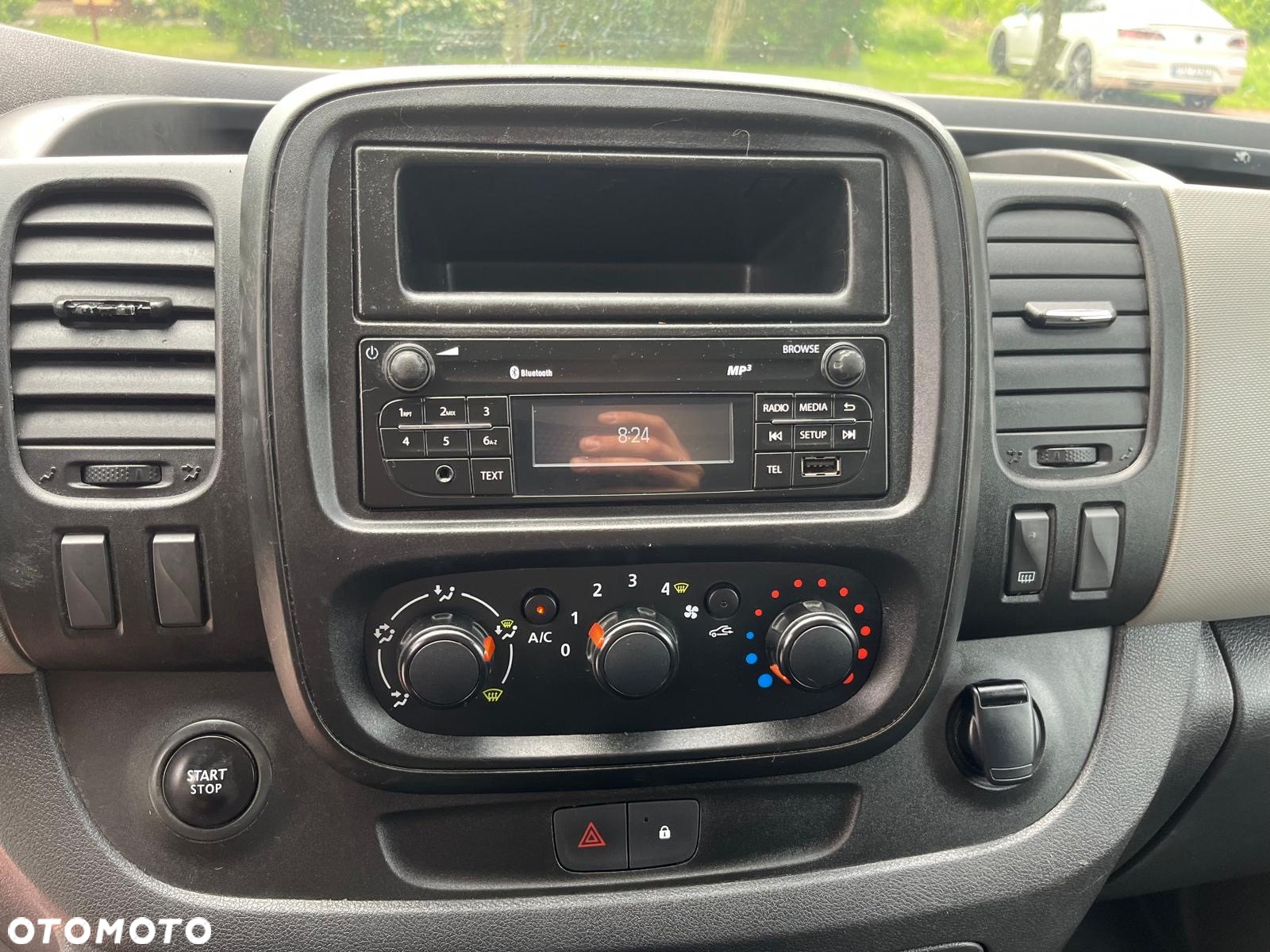 Renault Trafic - 12