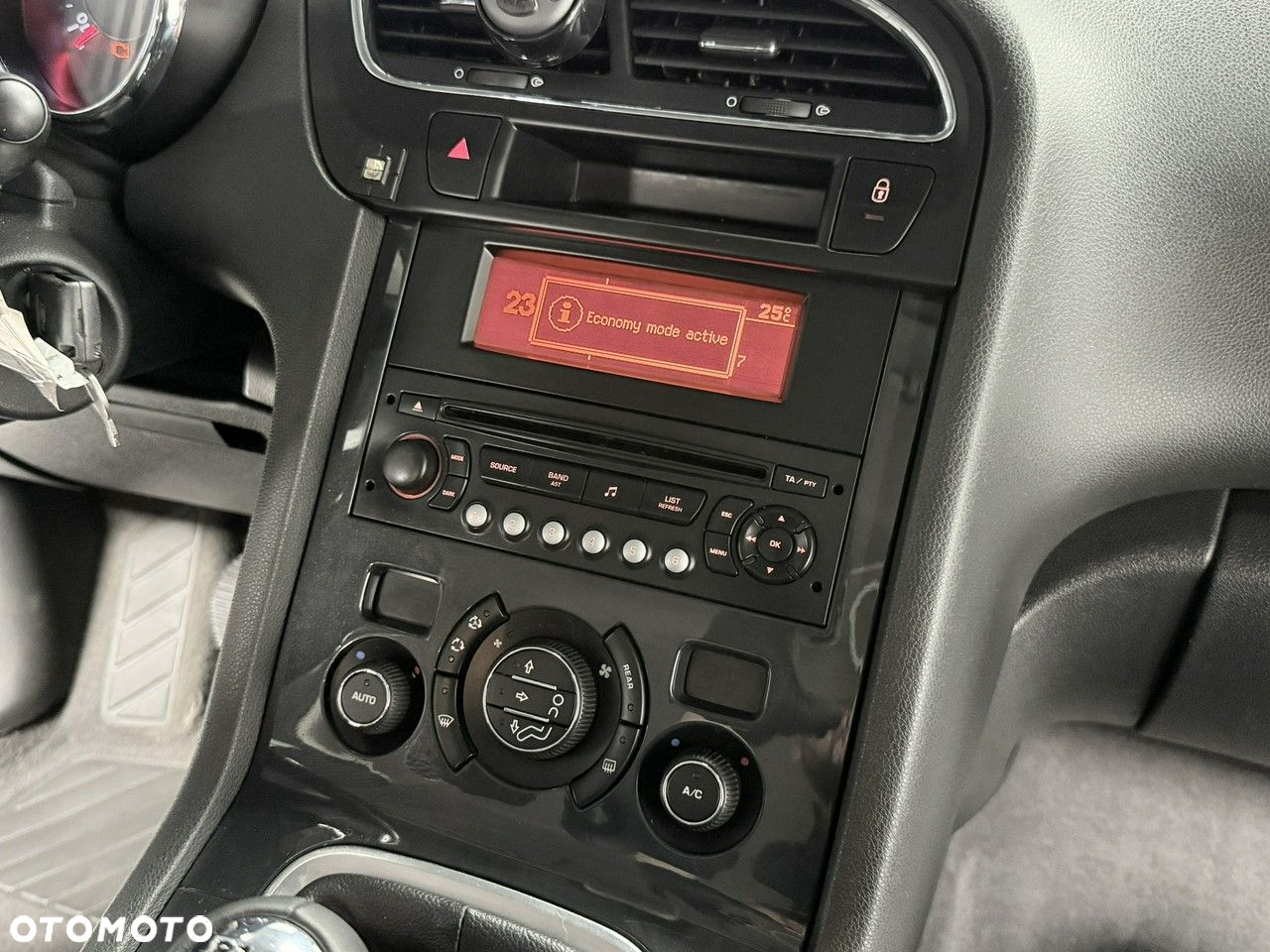 Peugeot 5008 2.0 HDi Premium - 18