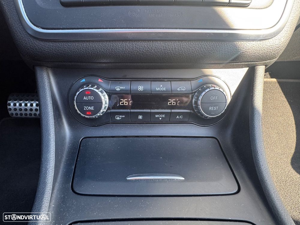 Mercedes-Benz CLA 220 d 7G-DCT AMG Line - 15