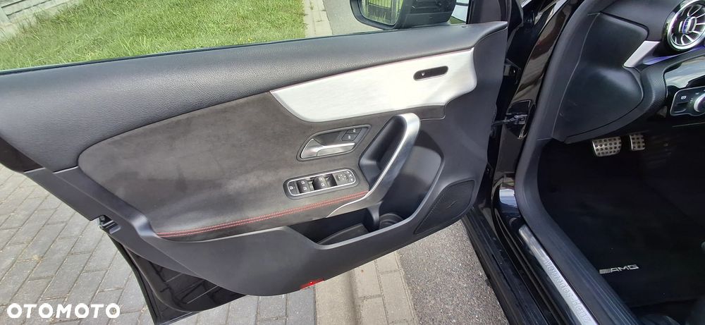 Mercedes-Benz Klasa A 250 AMG Line 7G-DCT - 14