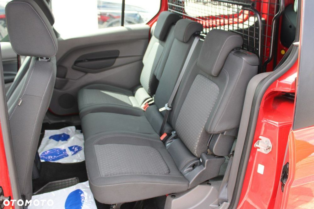 Ford Transit Connect - 16