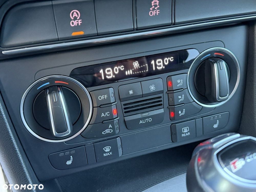 Audi Q3 2.0 TDI Quattro S tronic - 27