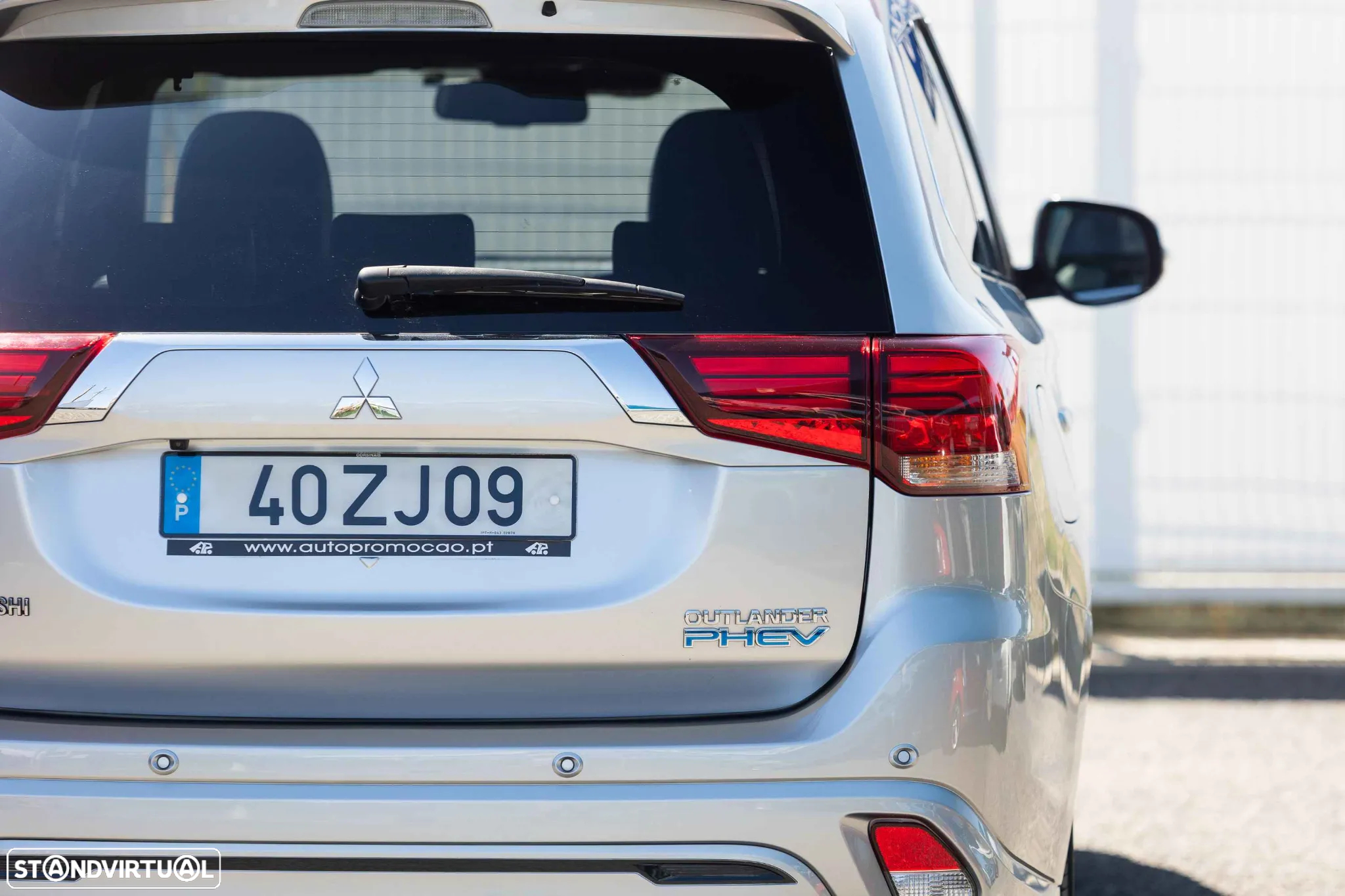 Mitsubishi Outlander 2.0 PHEV Instyle - 8