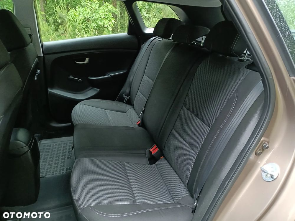 Hyundai i30 1.6 CRDi Comfort - 10