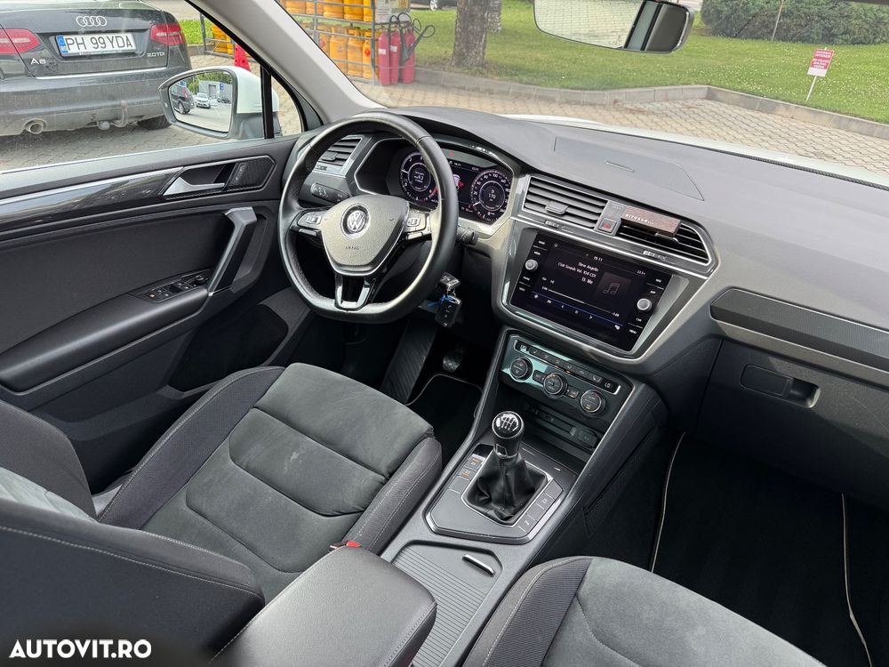 Volkswagen Tiguan - 9
