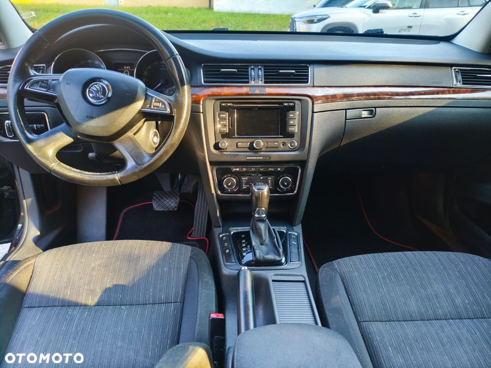 Skoda Superb 2.0 TDI Elegance DSG - 17