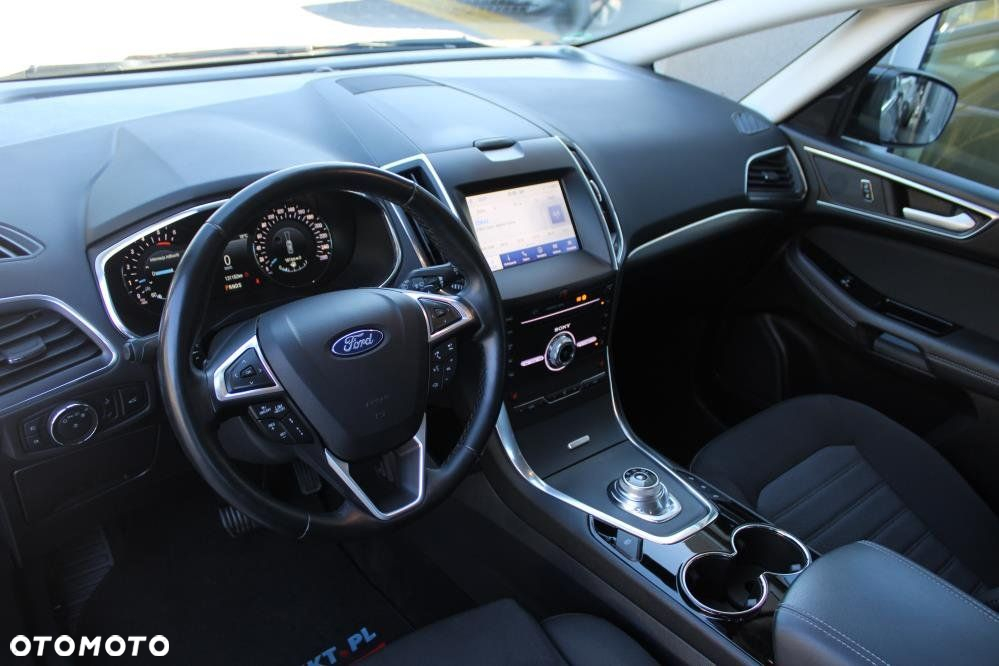 Ford S-Max - 9
