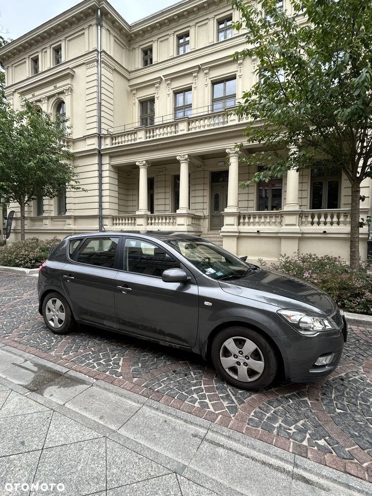 Kia Ceed 1.4 Comfort + - 7