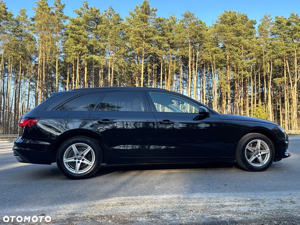Audi A4 Avant - 25