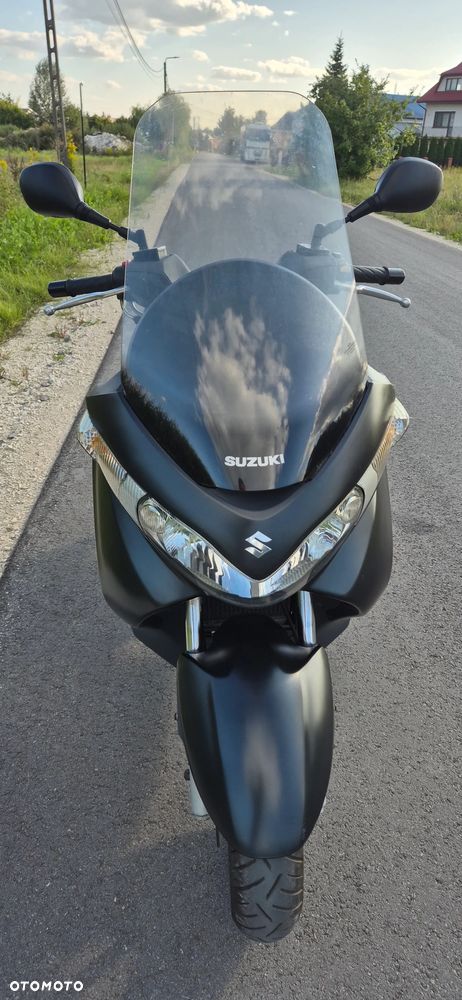 Suzuki Burgman - 7