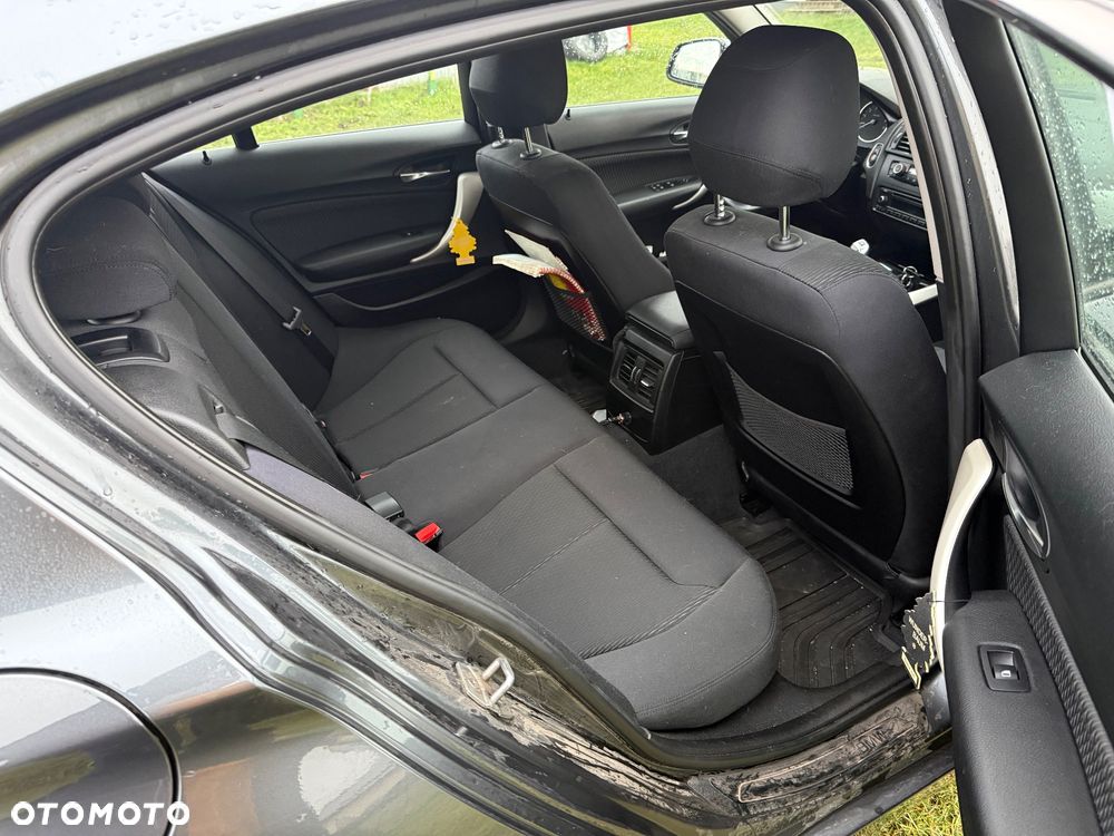 BMW Seria 1 116i - 8