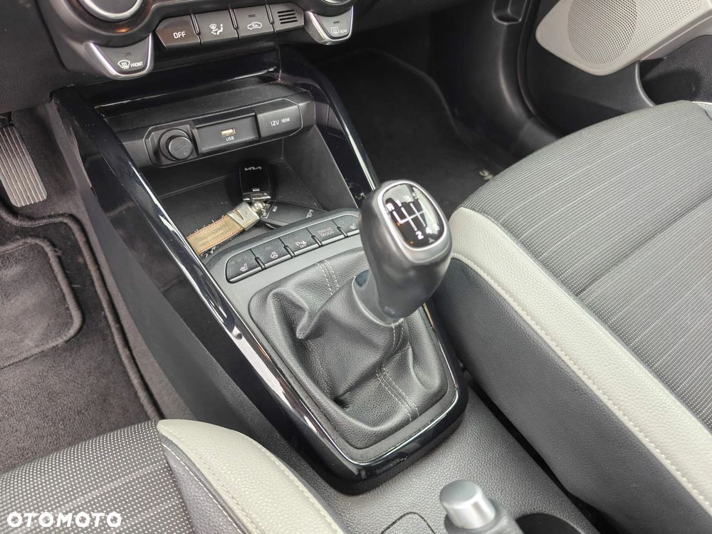 Kia Stonic 1.0 T-GDI MHEV L Business Line - 21