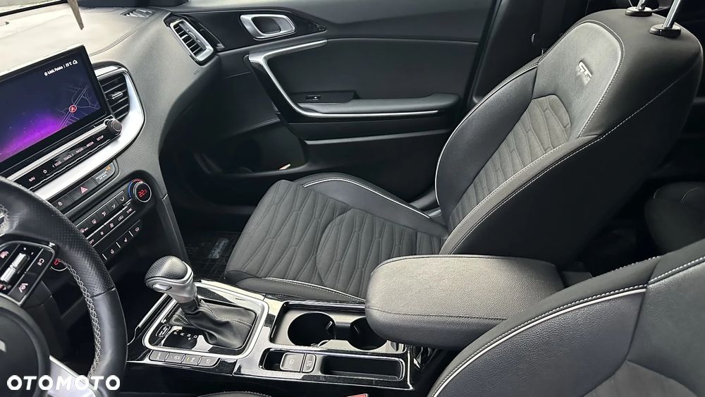 Kia ProCeed 1.5 T-GDI GT Line DCT - 11