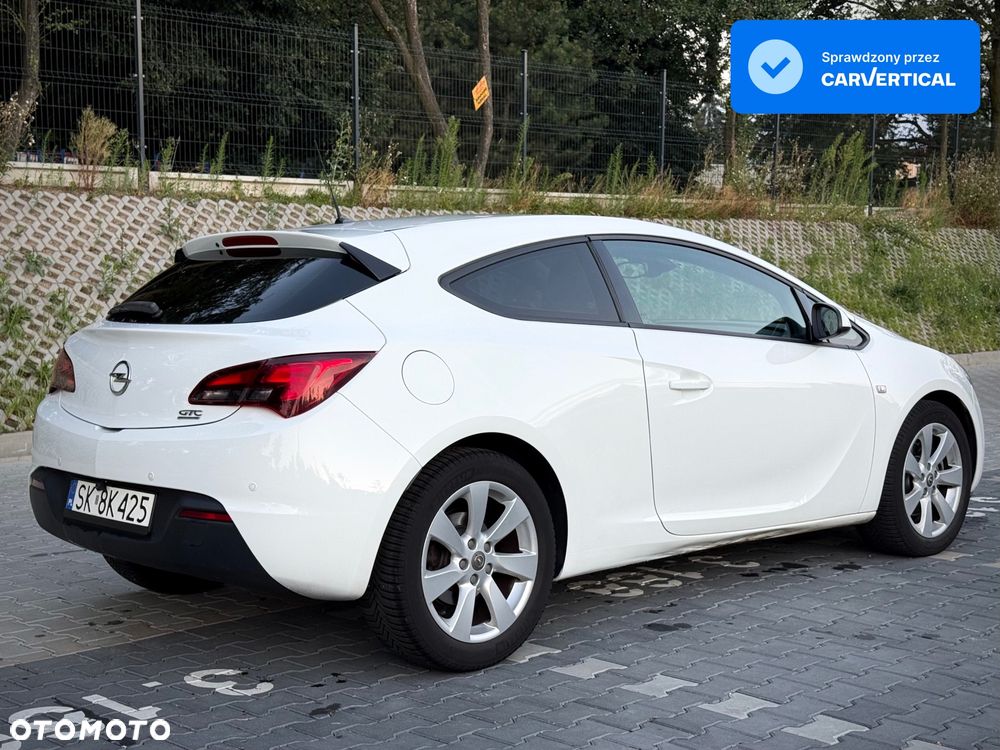 Opel Astra 1.4 T Enjoy S&S - 9