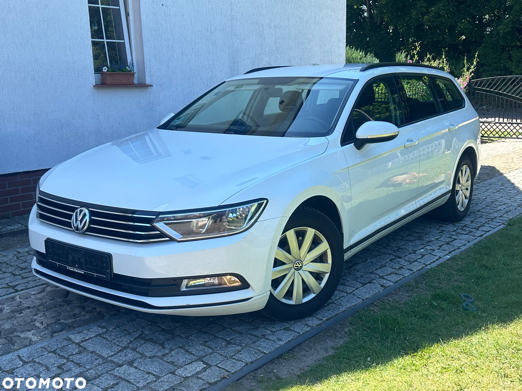 Volkswagen Passat Variant 1.6 TDI SCR BlueMotion Trendline - 3