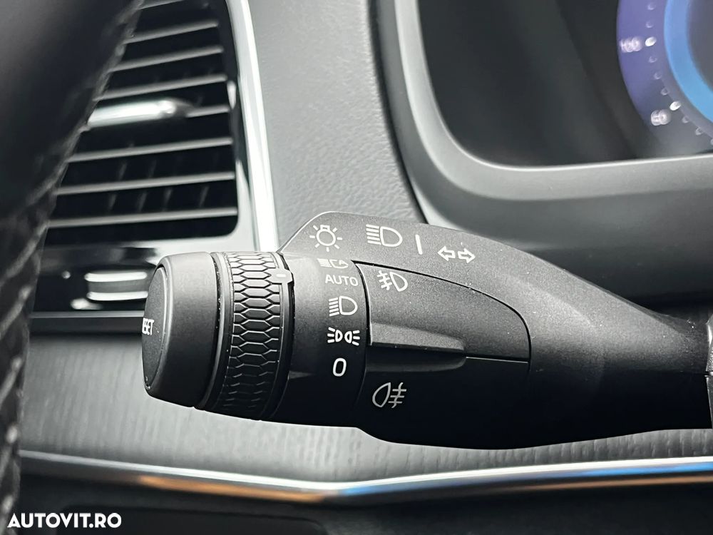 Volvo XC 90 Recharge T8 eAWD R-Design - 19