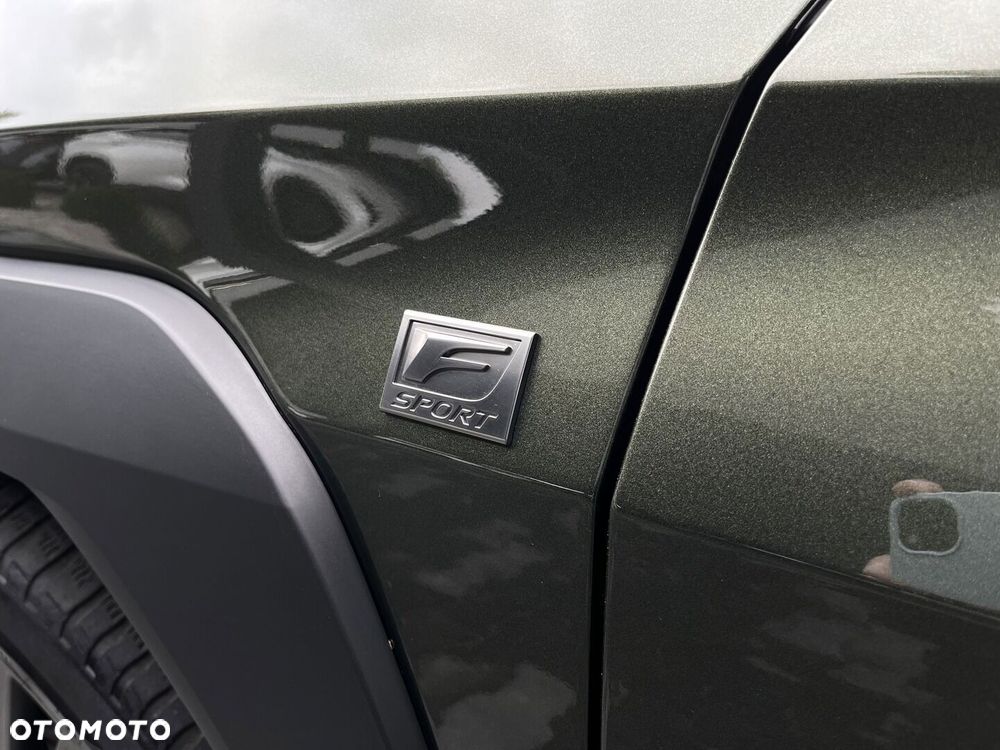 Lexus UX 2023