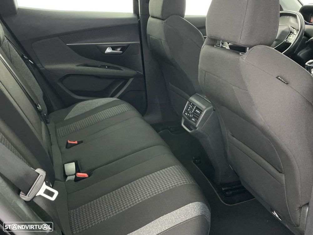 Peugeot 3008 1.2 PureTech Active Pack - 25