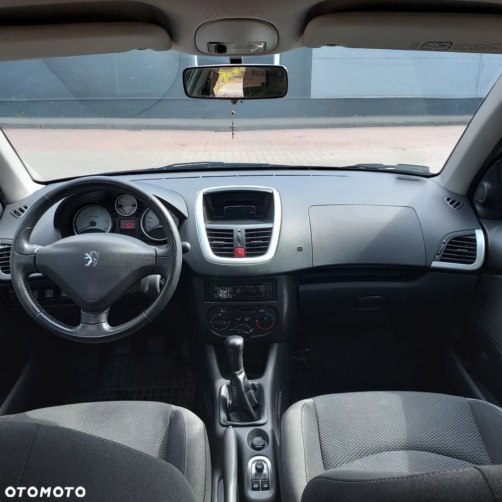 Peugeot 206 plus - 12
